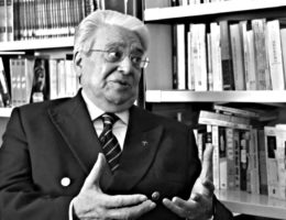 Monsenhor Vítor Feytor Pinto Entre Vistas 77