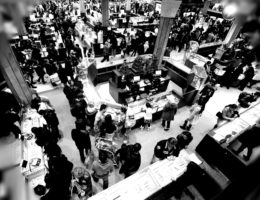 Algumas pistas para o centro comercial como mass media (parte III) 71