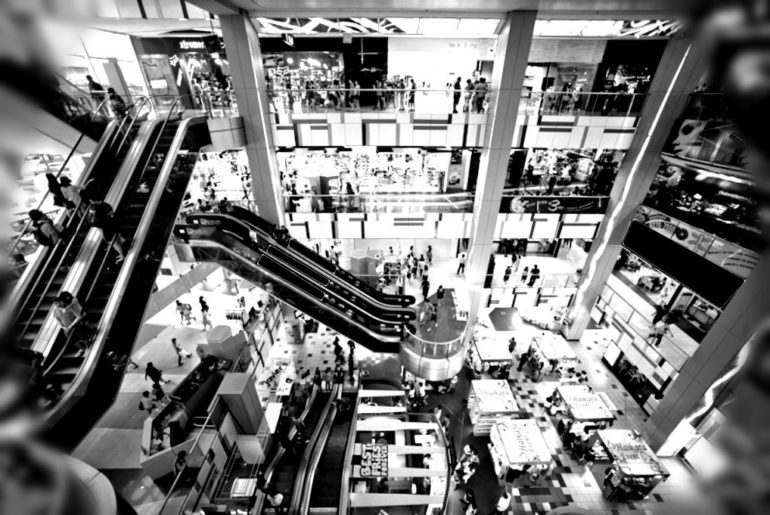 Algumas pistas para o centro comercial como mass media (conclusão) Algumas pistas para o centro comercial como mass media (conclusão) 71