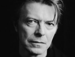 Entre a vida (da Wikipédia) e a morte (de David Bowie) 71