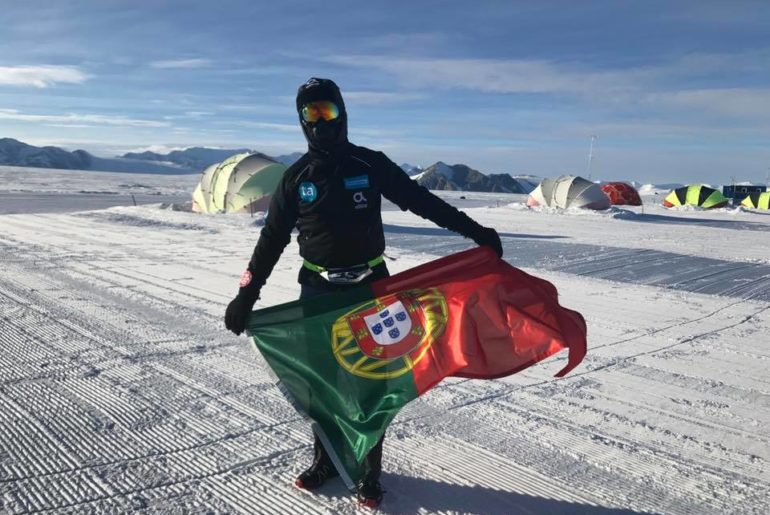 João Netto leva bandeira de Portugal à Antártida João Netto leva bandeira de Portugal à Antártida 74