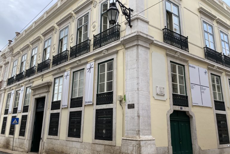 Brotéria: Marcas que se inscrevem na pele 71