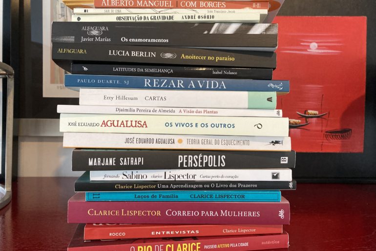 A ler me confesso (os meus livros de 2020) A ler me confesso (os meus livros de 2020) 71