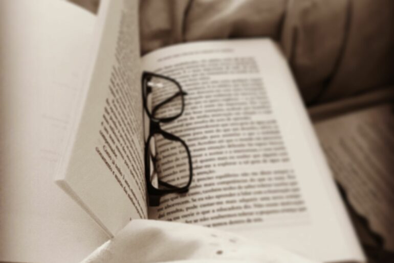 Rubrica Pelas Lentes da Mafalda Ribeiro introduz novo tema: o LIVRO 73