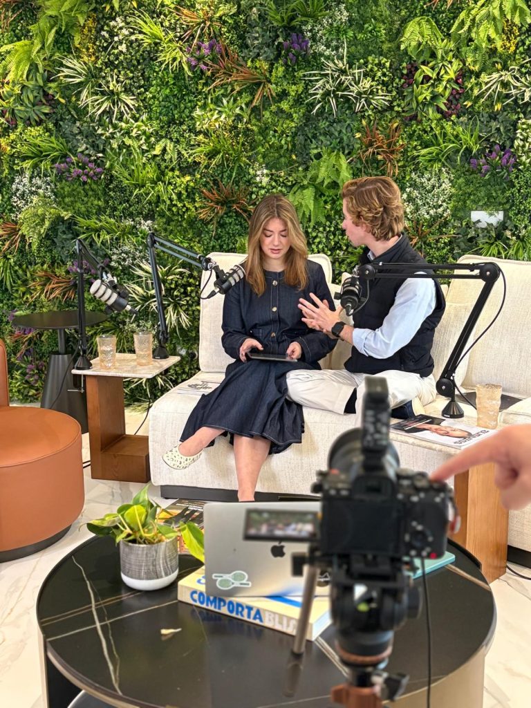 Novo projeto Fora do Lugar lançado em exclusivo no Entre | Vistas 5 Novo projeto Fora do Lugar lançado em exclusivo no Entre | Vistas 74